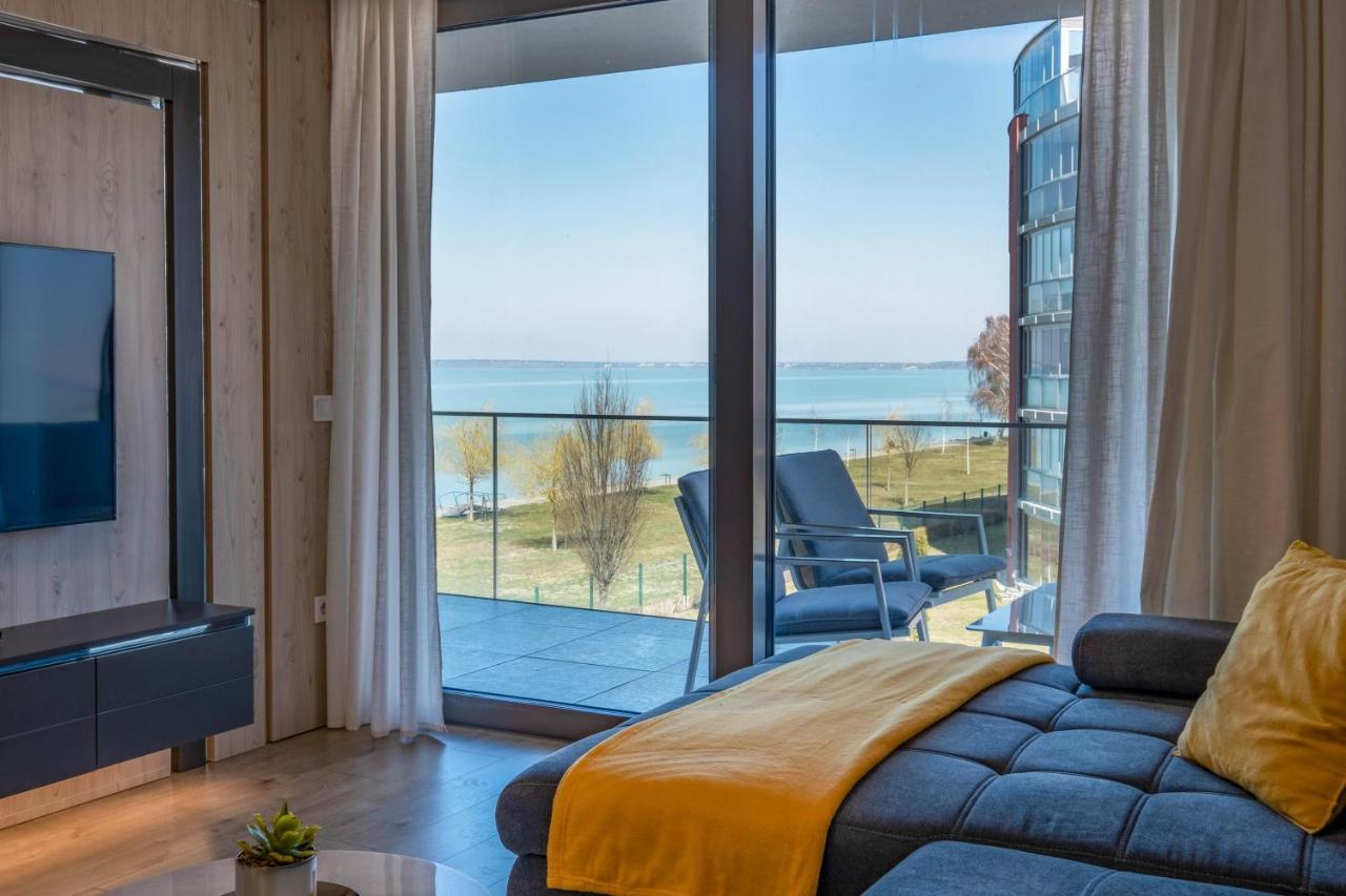 Myflat Coral Beach Apartment Siófok Eksteriør billede