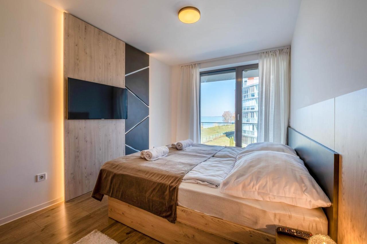 Myflat Coral Beach Apartment Siófok Eksteriør billede