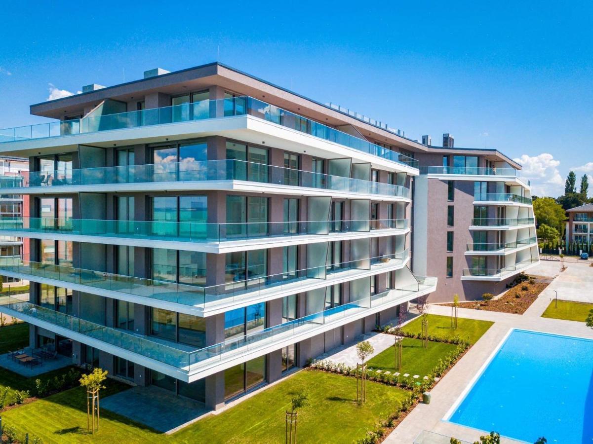 Myflat Coral Beach Apartment Siófok Eksteriør billede
