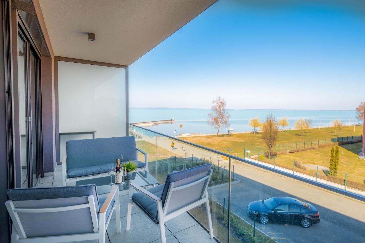 Myflat Coral Beach Apartment Siófok Eksteriør billede